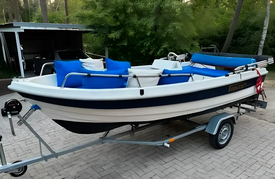 Topcraft Futura 4,3m – Handige Polyvalente Motorboot - Foto 1