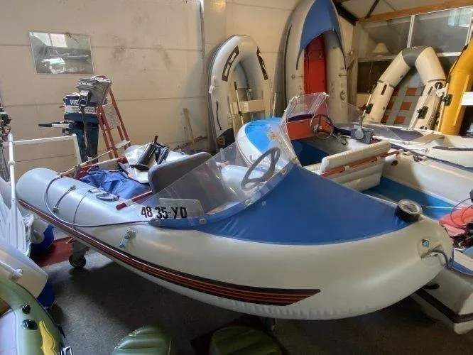 Wiking F6 2001 – Compacte rubberboot met vlakke bodem - Foto 2