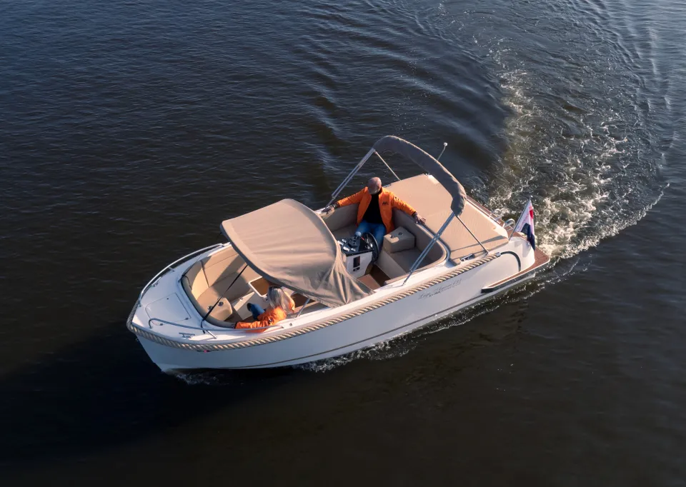Lago Amore 633 Tender 2025 – polyester dagsloep 6,30m - Foto 3