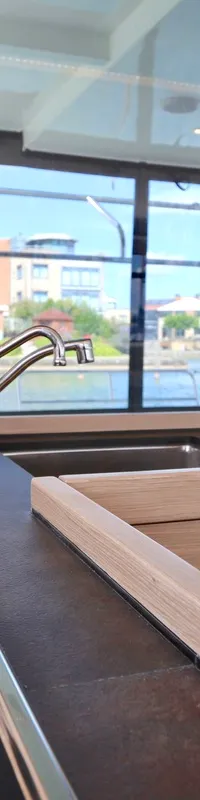 Lagoon 42 2024 – catamaran met 142 motoruren en 3 hutten - Foto 17