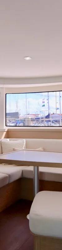 Lagoon 42 2024 – catamaran met 142 motoruren en 3 hutten - Foto 9