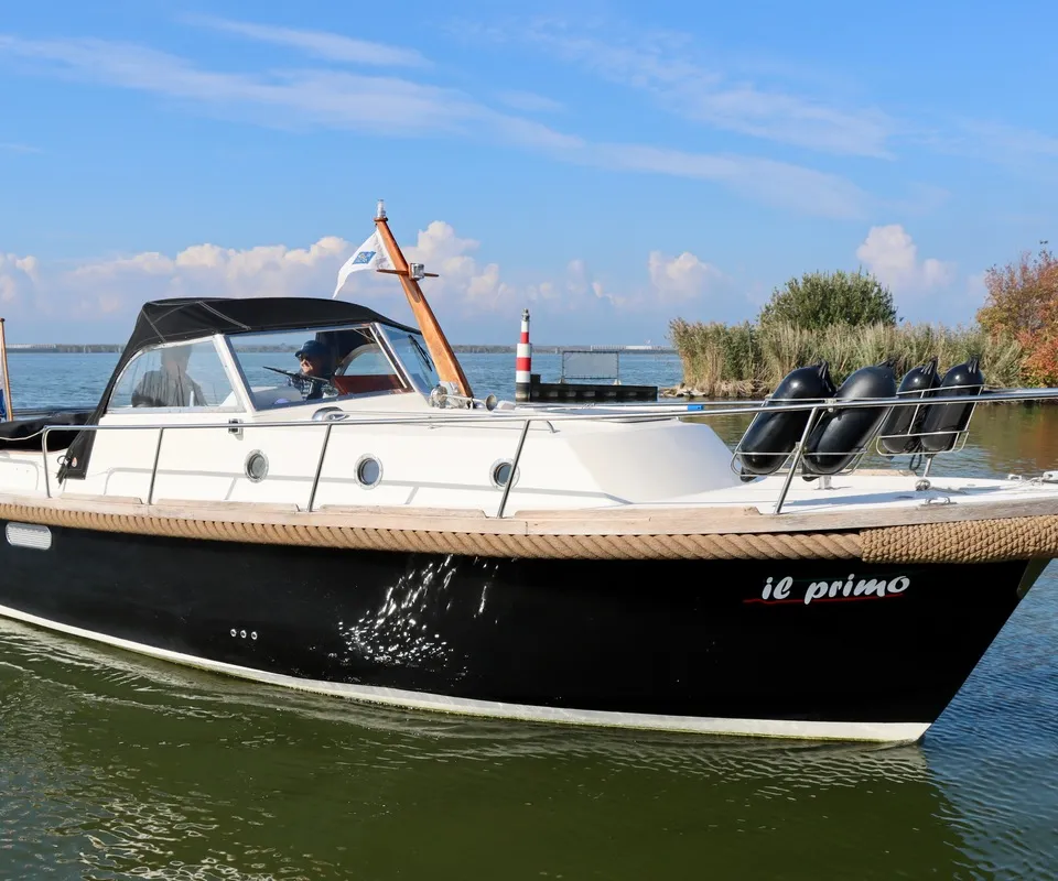 St Tropez 920 2005 – snel motorjacht met vlakke diepgang - Foto 1
