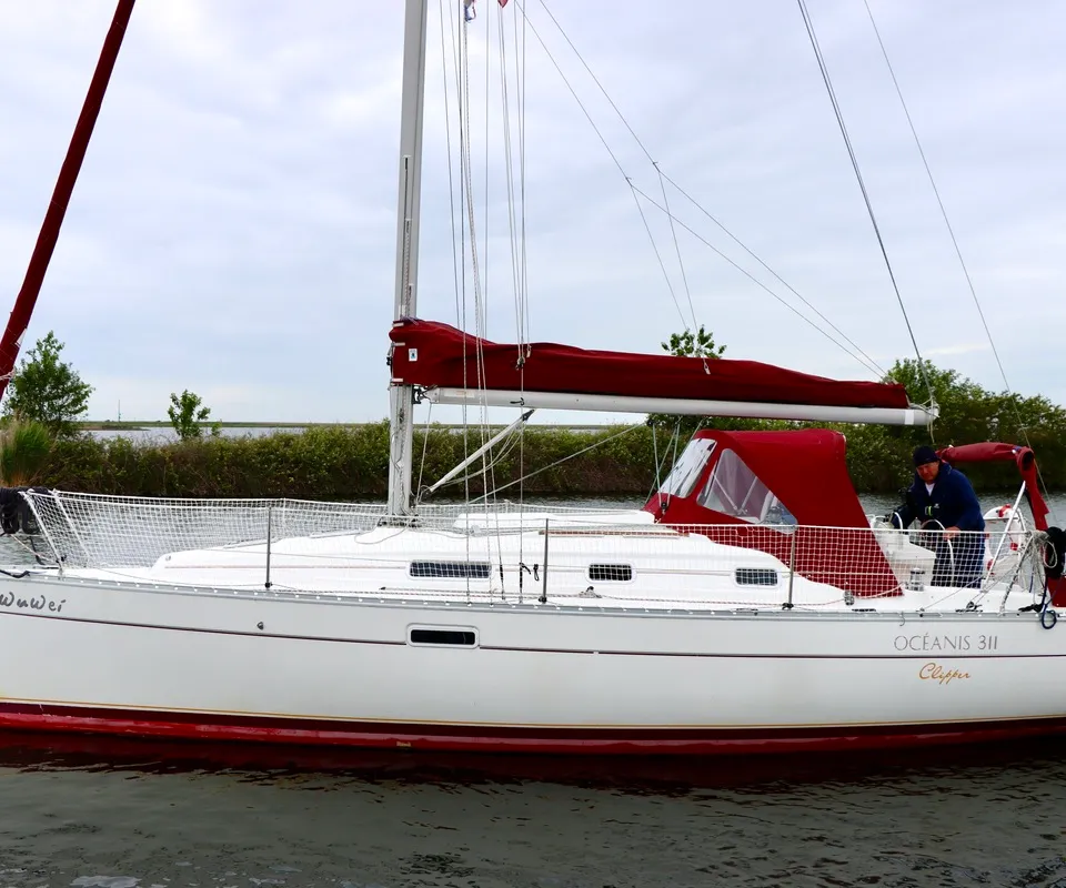 Beneteau Oceanis 311 Clipper 2002 – Zeiljacht met vleugelkiel - Foto 1