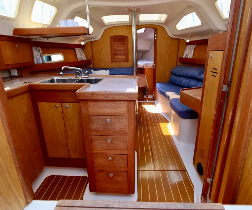 Hunter 340 2000 – vleugelkiel en ruime indeling - Foto 3