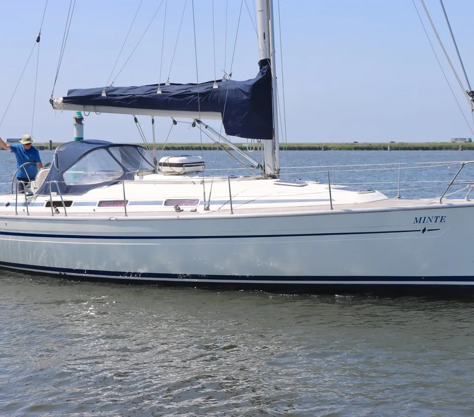 Bavaria 36-2 Cruiser 2004 – ondiepe kiel, veel comfort - Foto 1