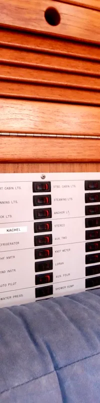 Catalina 42 MK II 1998 – vleugelkiel, ruim interieur - Foto 22