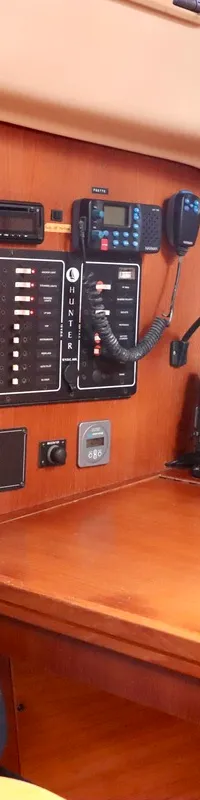 Hunter 306 (2002) – vleugelkiel, klaar voor de kust - Foto 12