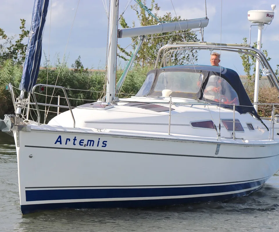 Hunter 33 (2005) – sportief zeiljacht met ruime accommodatie - Foto 1