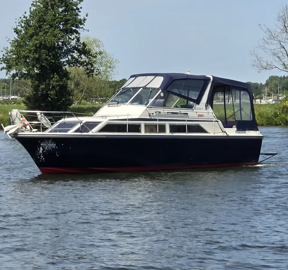 Fairline 32 Phantom 1981 – polyester sportcruiser met Volvo-krachtbron - Foto 1