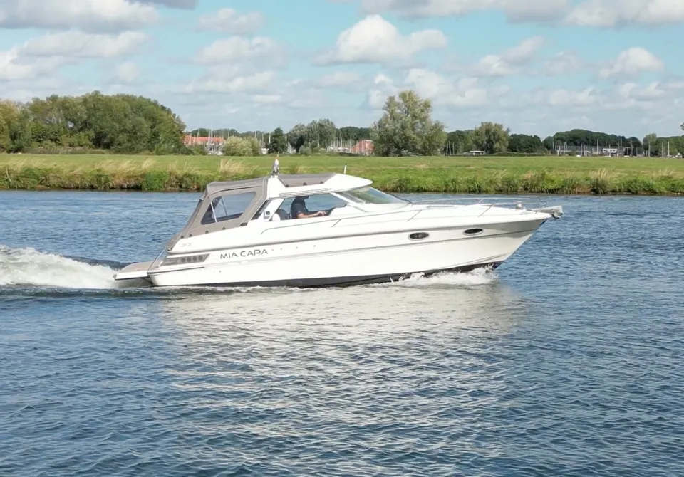 Nidelv 750 HT 1994 – Noors hardtop motorjacht met twin-motor - Foto 1