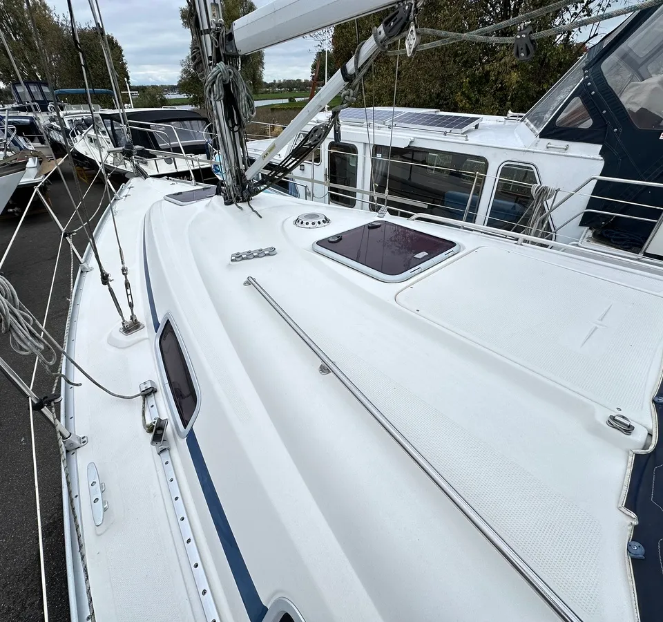Bavaria 30 2006 – Zeewaardige cruiser met vleugelkiel - Foto 2