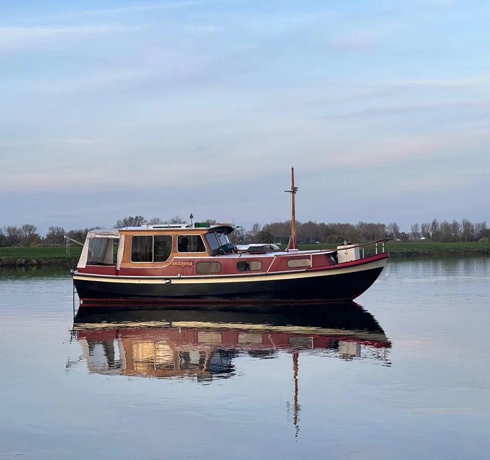 Motorjacht Lovely 985 OK 1987 – stalen romp, 9,85m - Foto 1