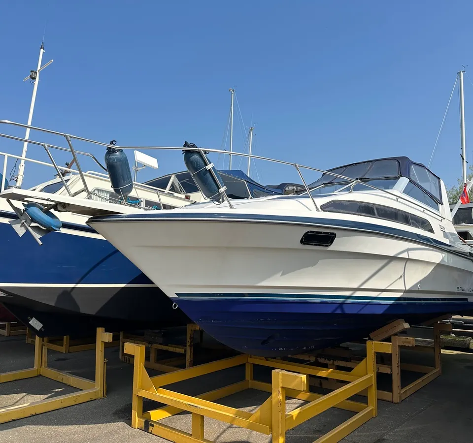 Bayliner 2855 1991 – ruime kajuitcruiser met inboordmotor - Foto 1