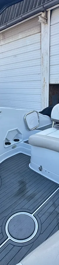 Crownline E6 2011 – 8m bowrider met 300pk Mercruiser - Foto 18