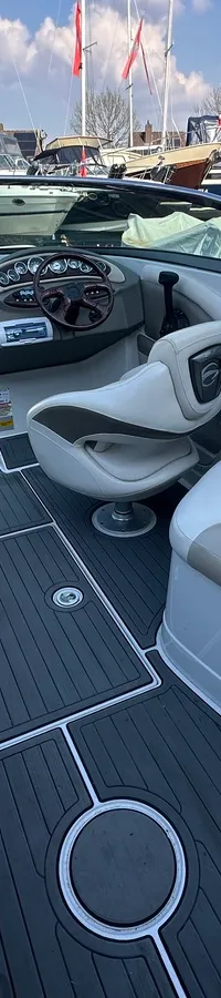 Crownline E6 2011 – 8m bowrider met 300pk Mercruiser - Foto 19