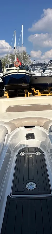 Crownline E6 2011 – 8m bowrider met 300pk Mercruiser - Foto 8