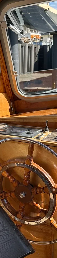 Canaran Schouw motorjacht 1980 – stalen kotter met vaste ligplaats - Foto 6