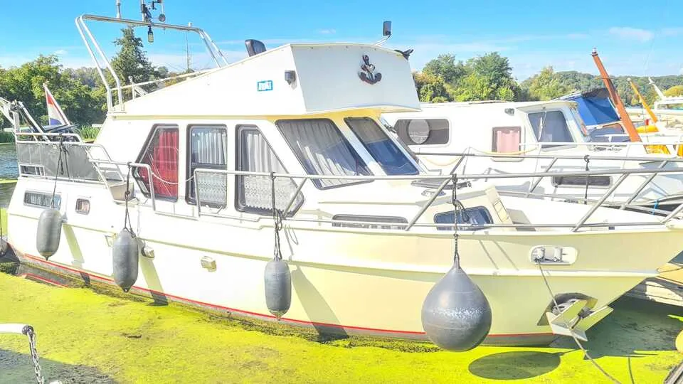 Beachcraft Fly 1980 – stalen kruiser met flybridge - Foto 1