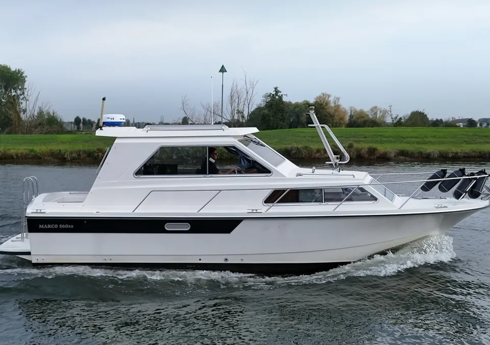 Marco 860 SA 1998 – compact motorjacht met vleugelkiel - Foto 1