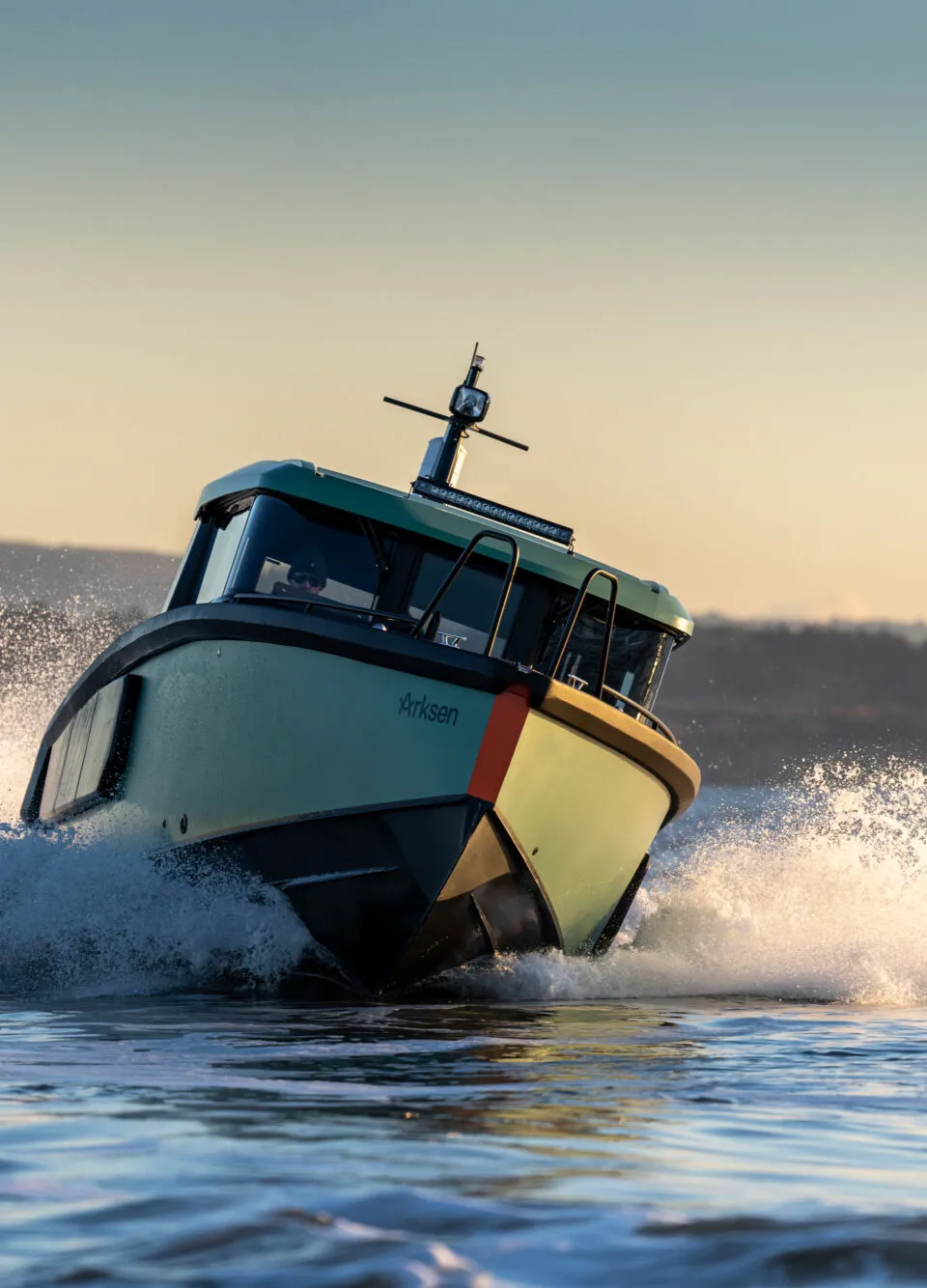 Arksen 28 2025 – Aluminium adventure motorjacht 40+ kn - Foto 2