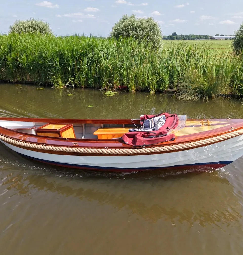 Kapitein Sloep 1928 – Overnaadse mahonie klassieke - Foto 1