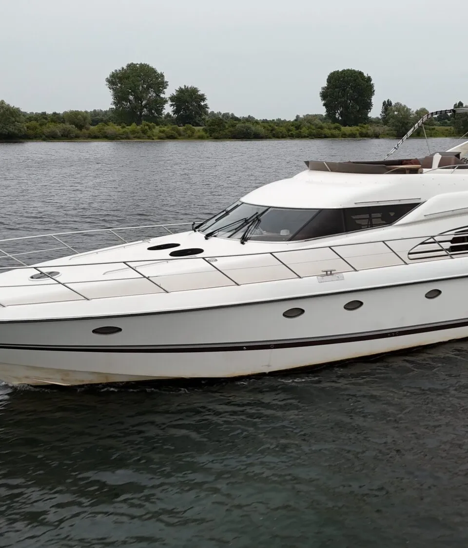 Sunseeker 62 Manhattan 1996 – Prestaties & luxe accommodatie - Foto 1