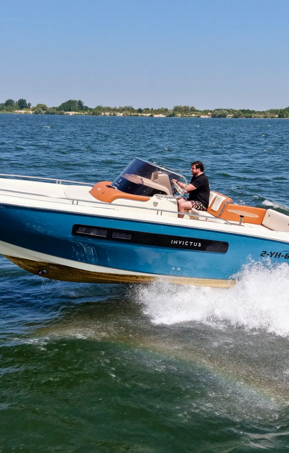 Invictus 270 CX 2020 – dubbel V6, 40 uur, Blue Whale - Foto 1
