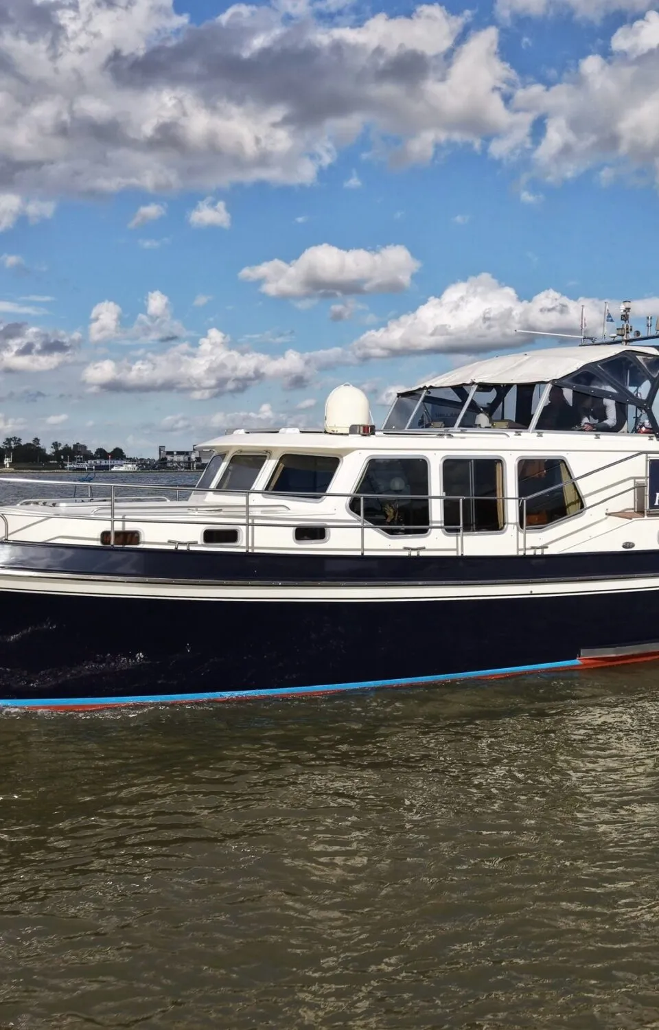 Privateer 40 XL Cabrio 2002 – Laag doorvaartprofiel - Foto 1