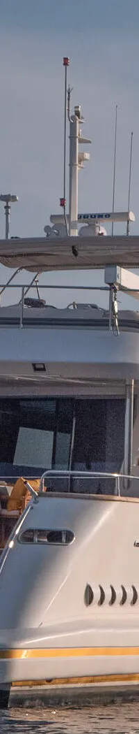 Falcon 100 2001 – Zeewaardig superjacht met refit 2023 - Foto 21