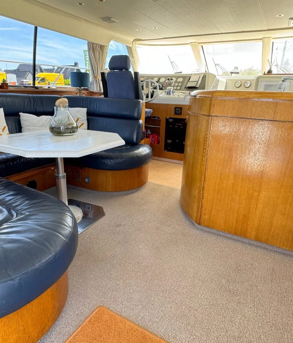 Whitewater Wolfe 46 Flybridge 1990 – Zeewaardig met dubbele besturing - Foto 3