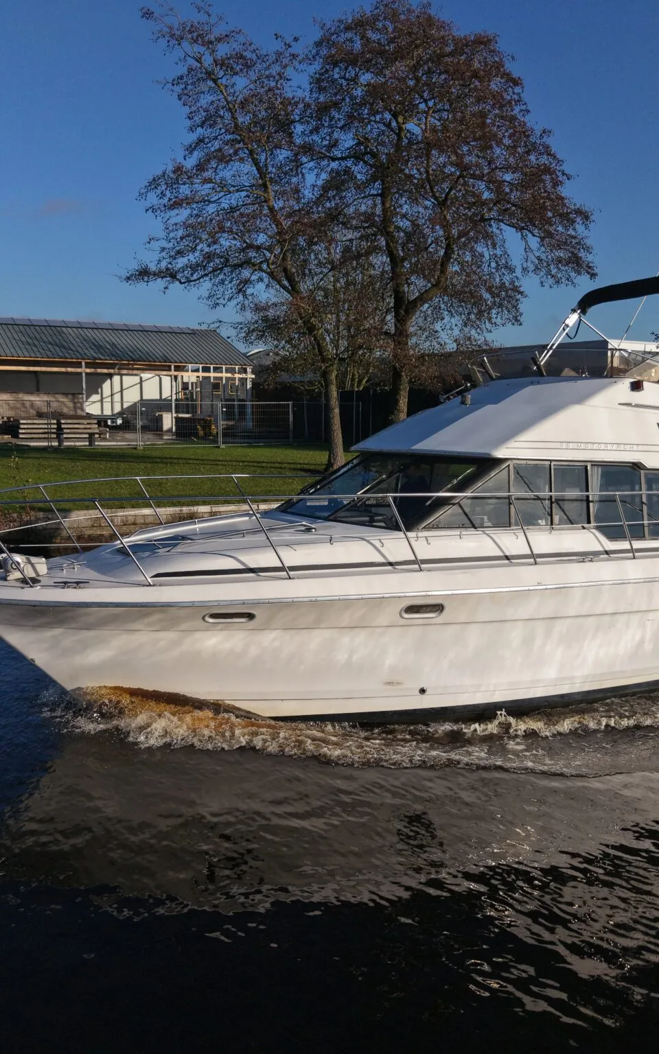 Bayliner 3688 Flybridge 1992 – royale cruiser met twee stuurstanden - Foto 3