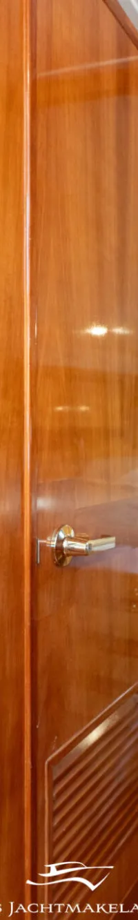 Astor 37 Flybridge 1996 – ruim sportjacht met twee hutten - Foto 13