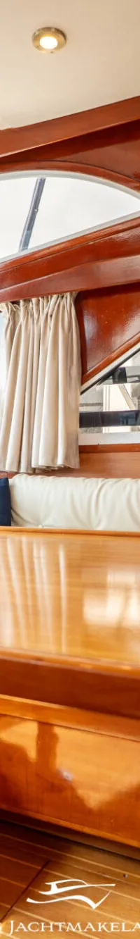 Astor 37 Flybridge 1996 – ruim sportjacht met twee hutten - Foto 4
