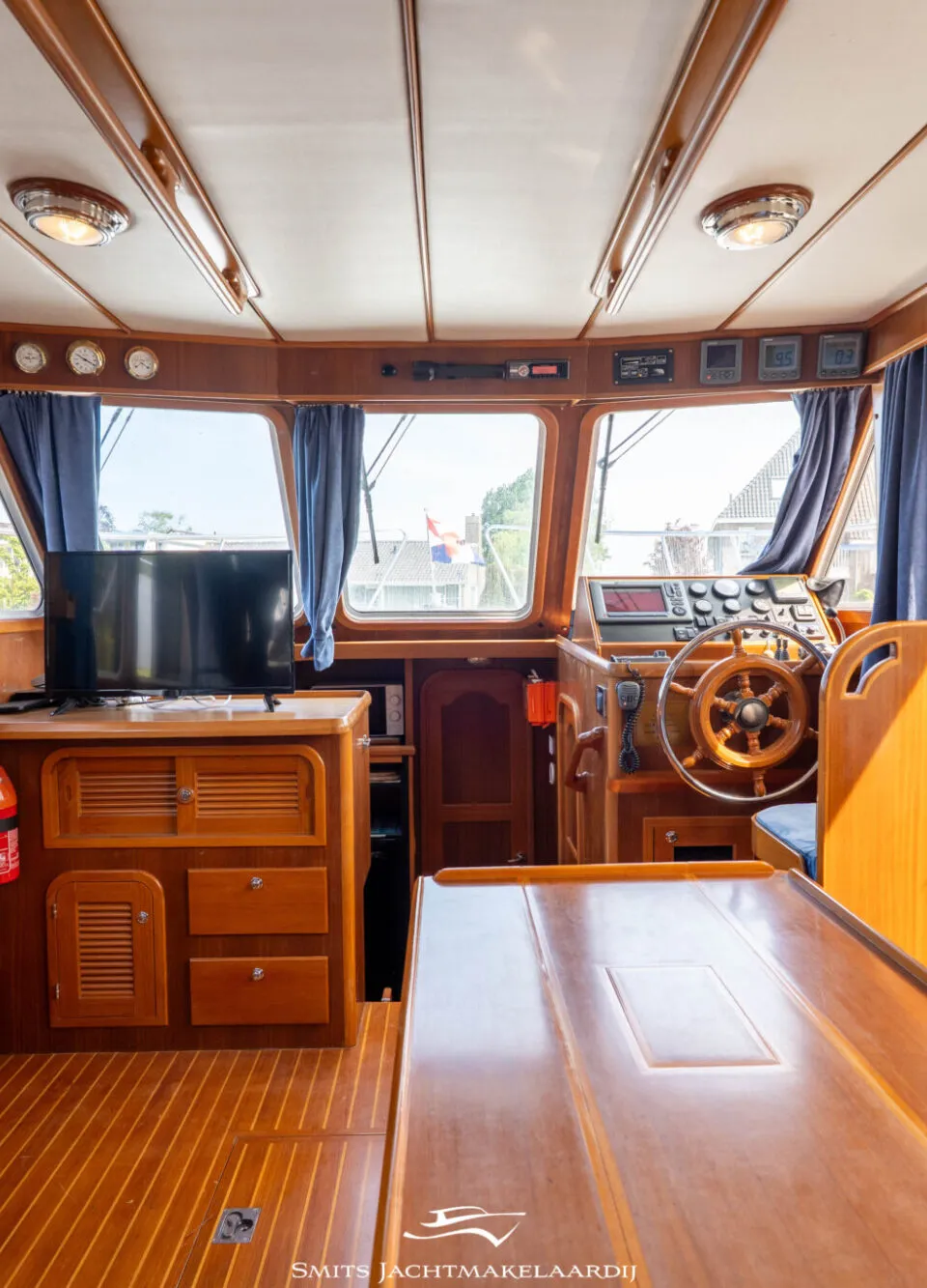 Baltic Trawler 40 Flybridge 2008 – Massief kersen interieur - Foto 2