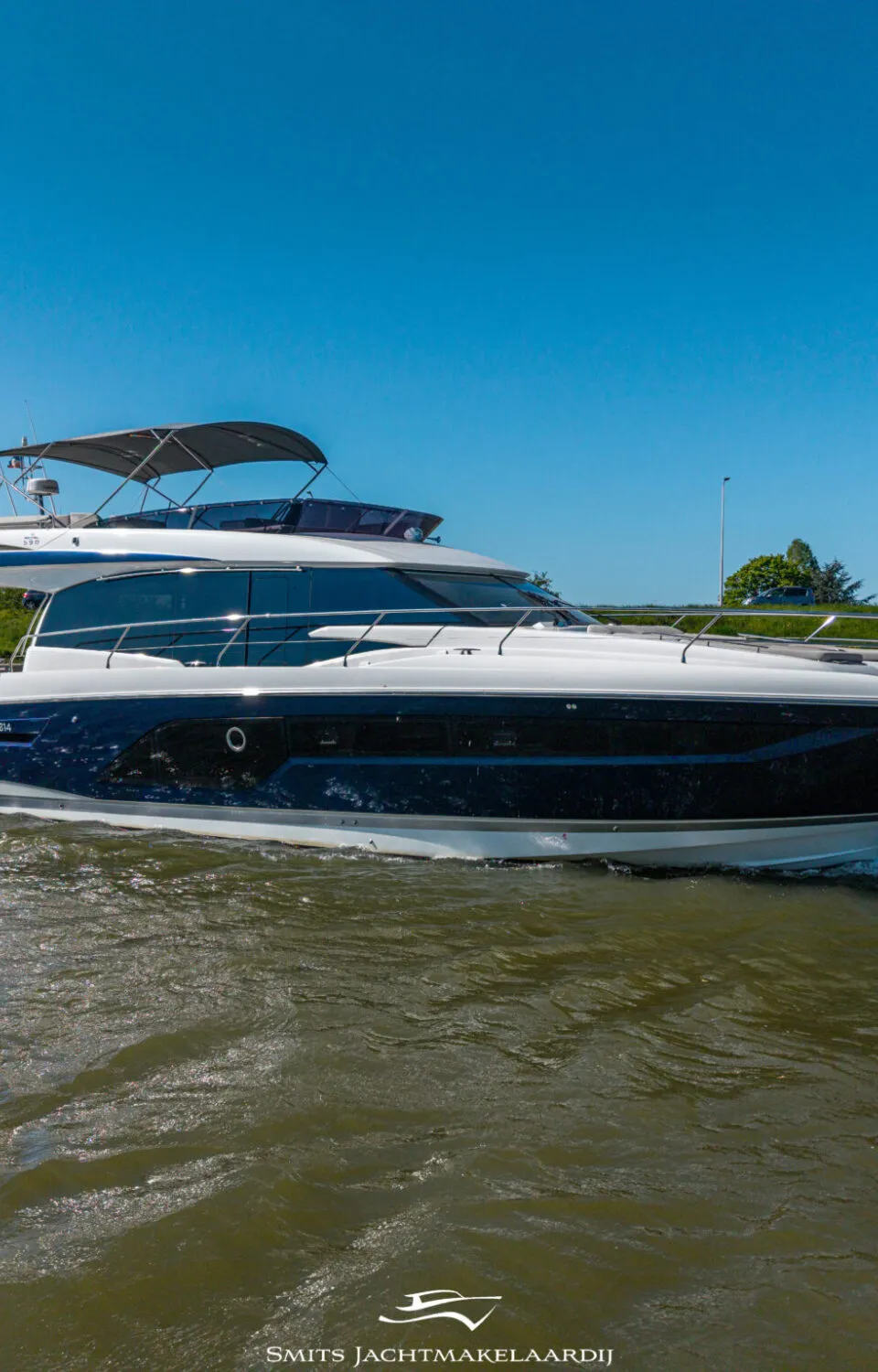 Prestige 590 Flybridge 2022 – Vierhuts flybridge met Zeus-pods - Foto 1