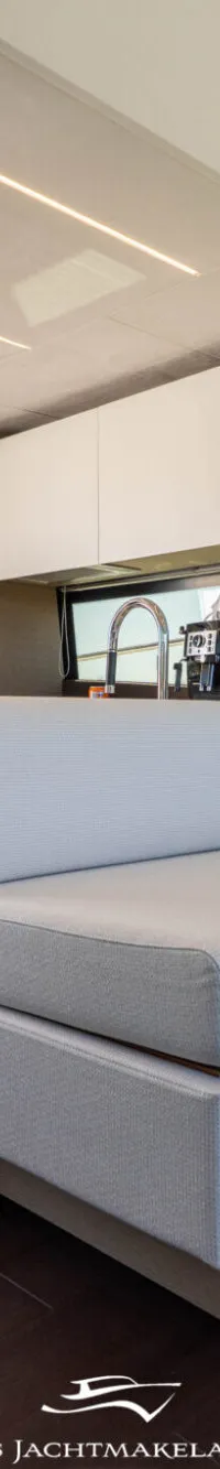 Prestige 590 Flybridge 2022 – Vierhuts flybridge met Zeus-pods - Foto 16
