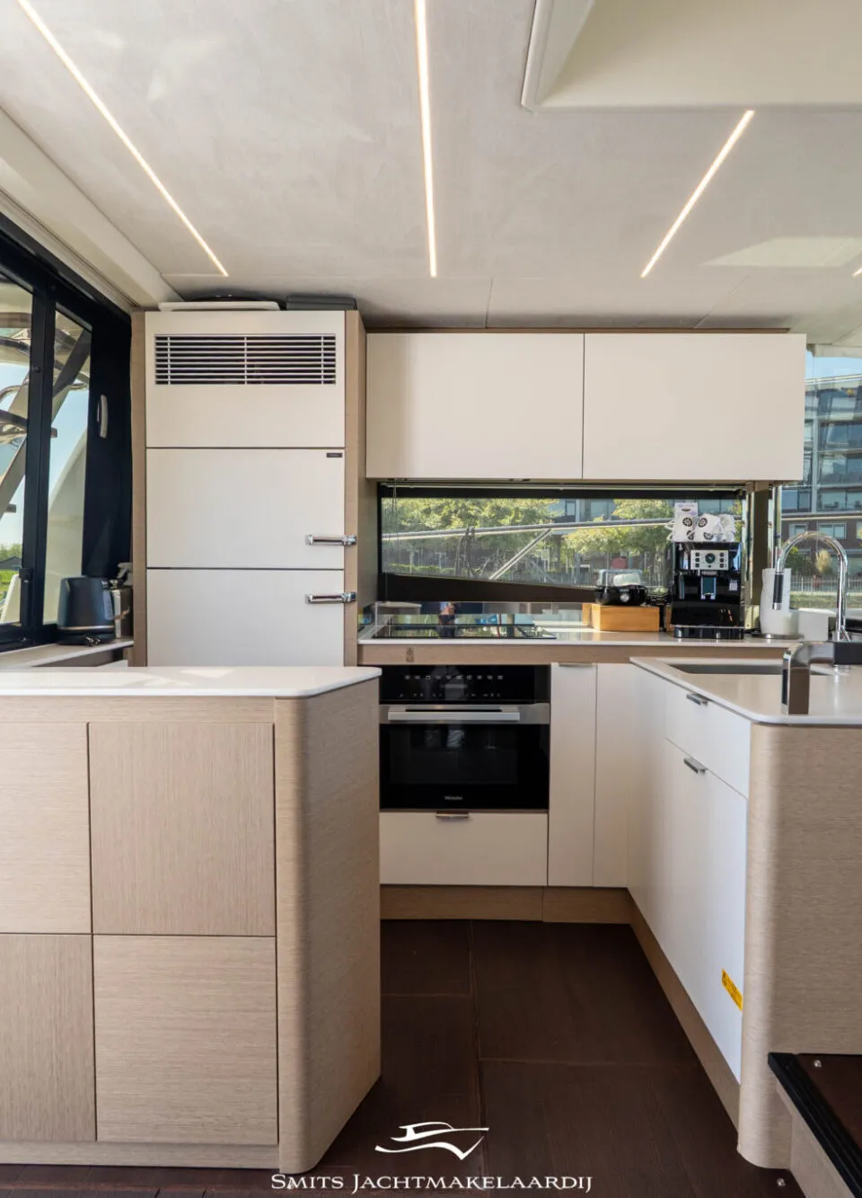 Prestige 590 Flybridge 2022 – Vierhuts flybridge met Zeus-pods - Foto 3