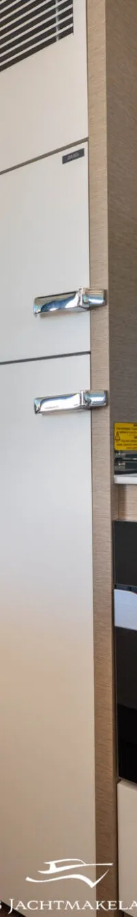 Prestige 590 Flybridge 2022 – Vierhuts flybridge met Zeus-pods - Foto 5