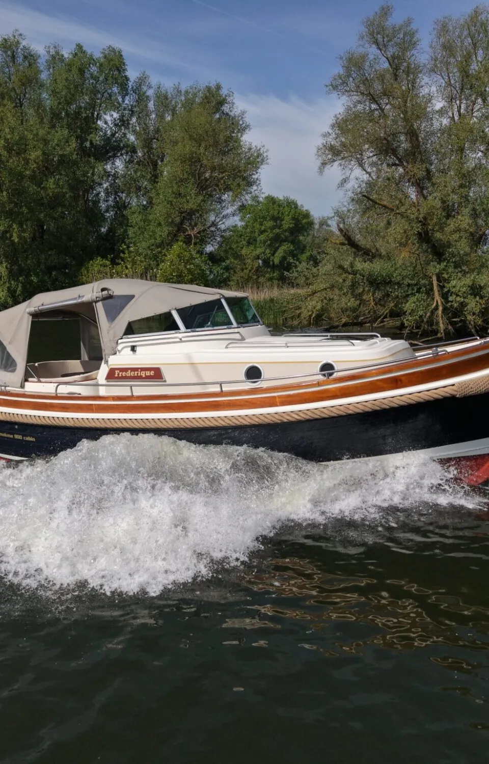 Makma 900 Cabin 2002 – klassieke cabinsloep met teakdekken - Foto 1