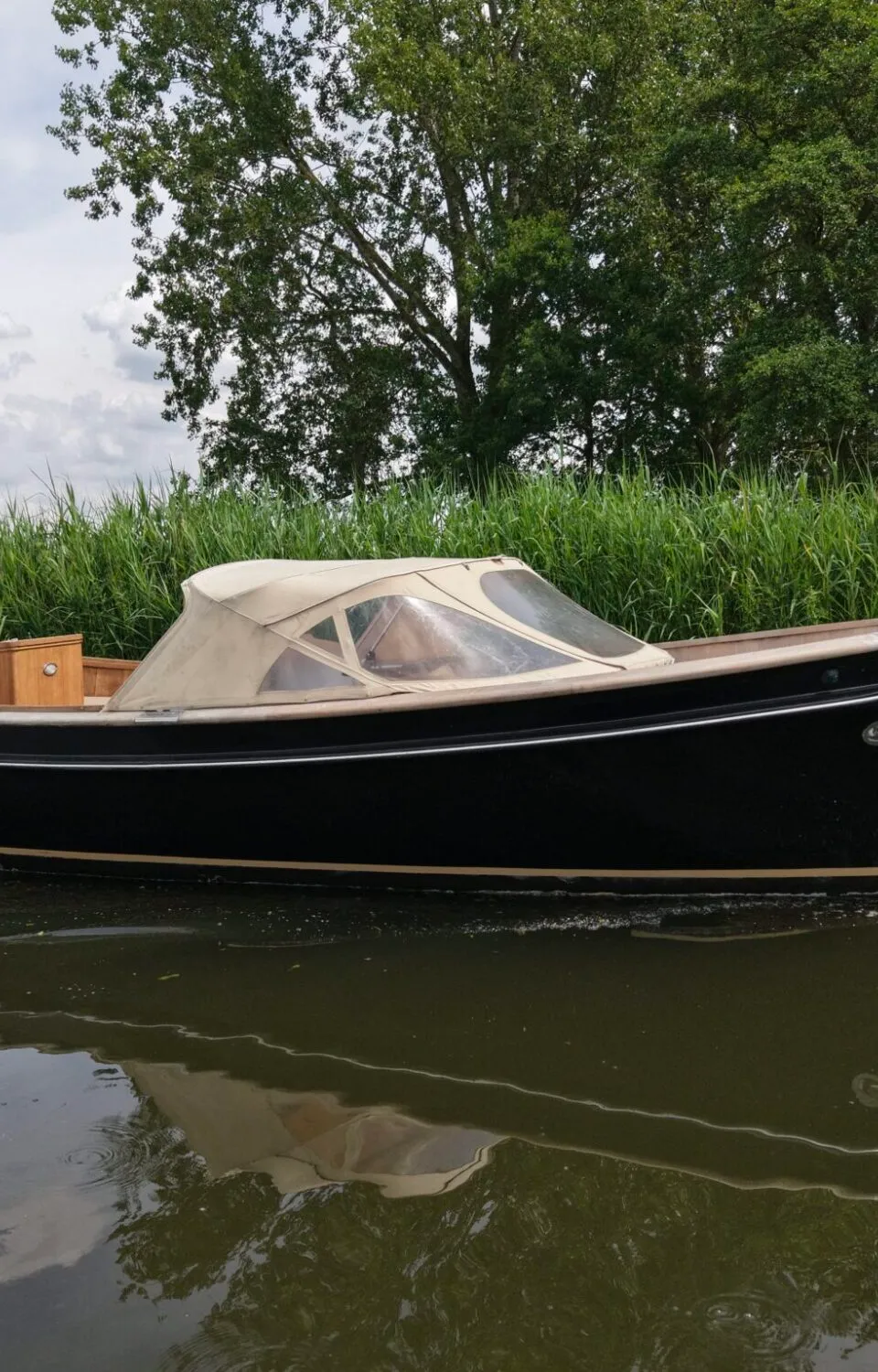 Boodi 28 (1998) – planerende klassieke motorsloep - Foto 1