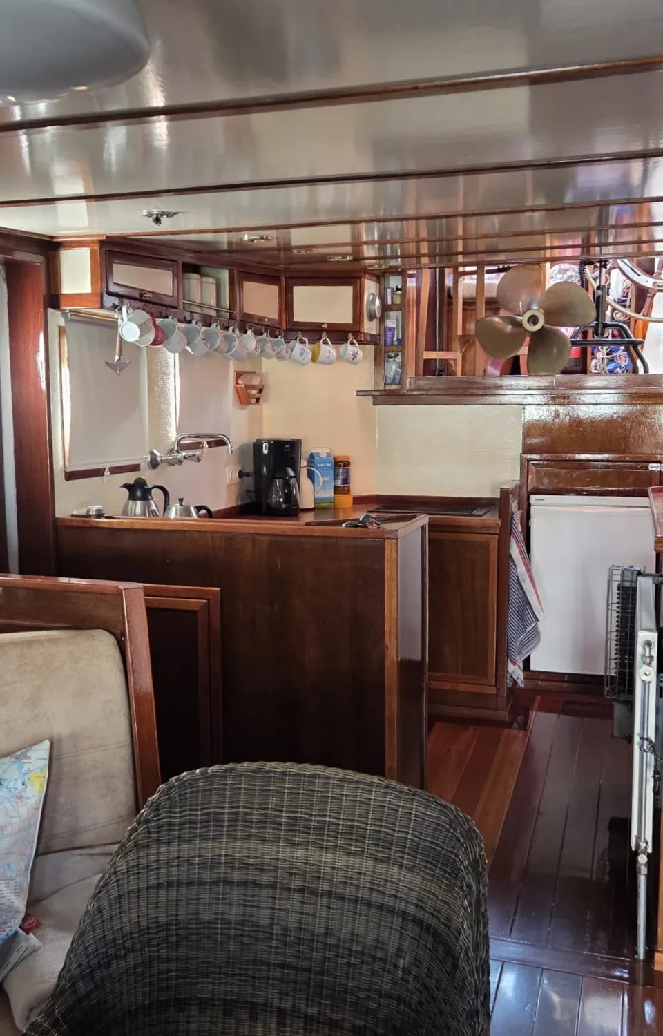 Bugsier Sleper 21.20 1961 – karaktervol woonschip met CVO - Foto 3