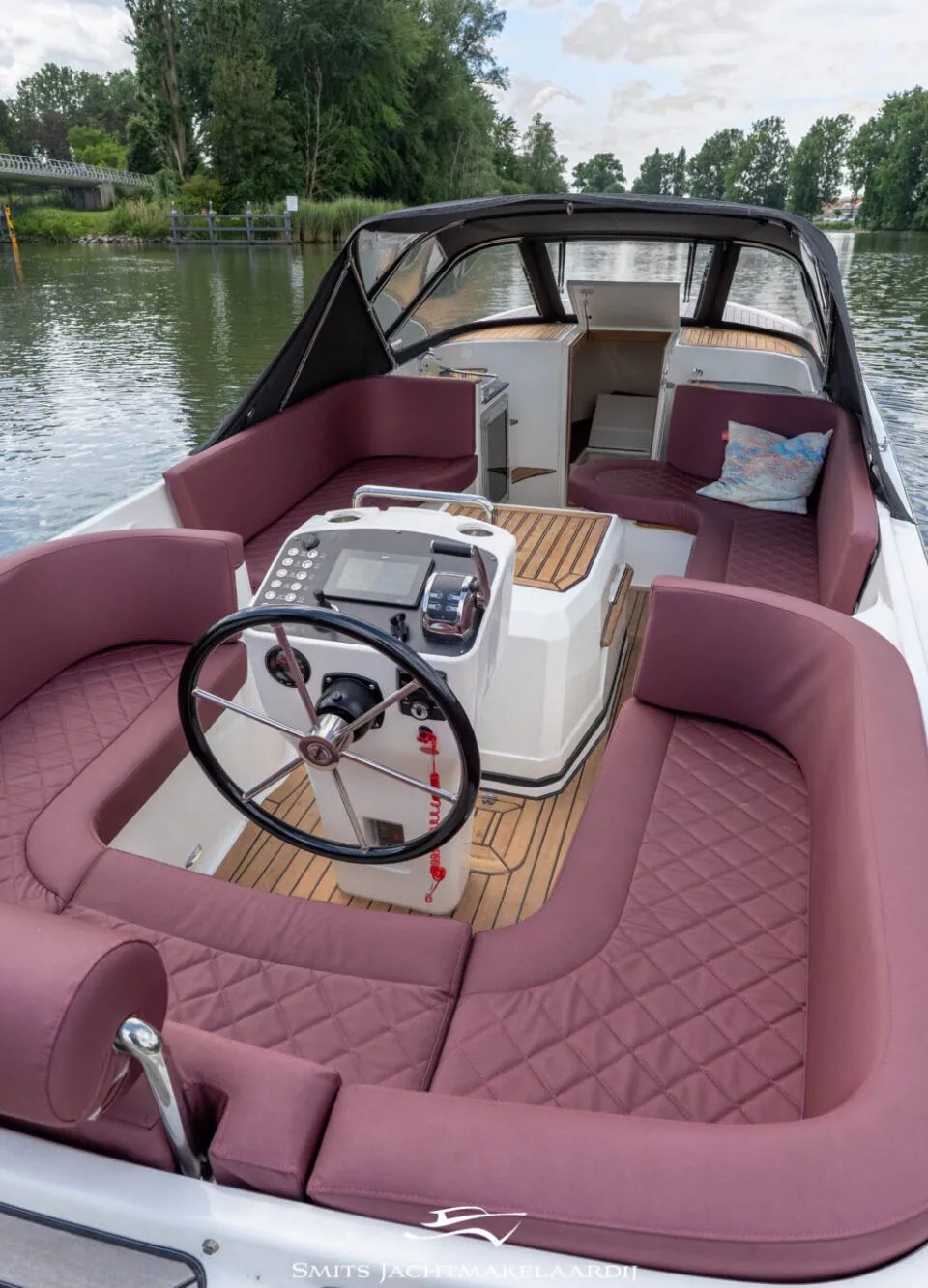 Bola GS Tender 27 Semi Cabin 2022 – Luxe cabinsloep met weinig uren - Foto 2