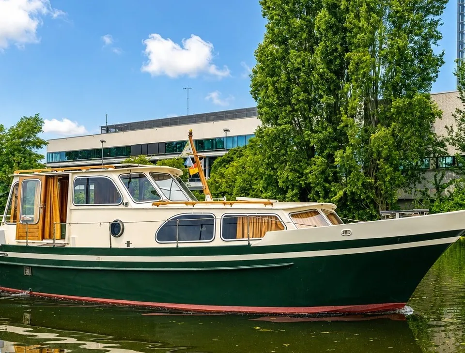 Oostvaarder 9.50 OK/AK 1983 – Stalen kajuitboot met lage doorvaart - Foto 1