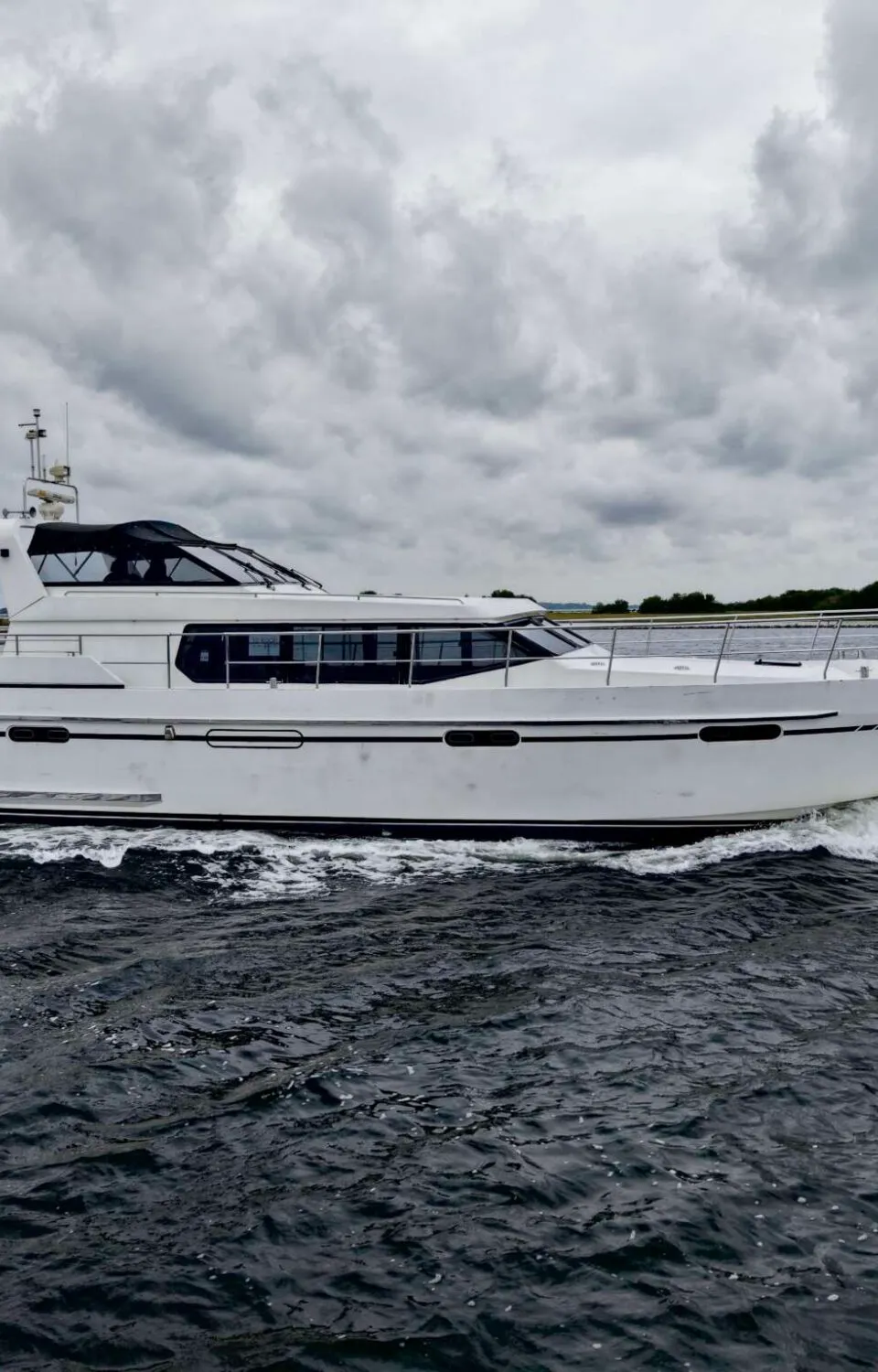 Pacific Allure 180 Cabrio 2001 – ruim motorjacht, refit-project - Foto 1