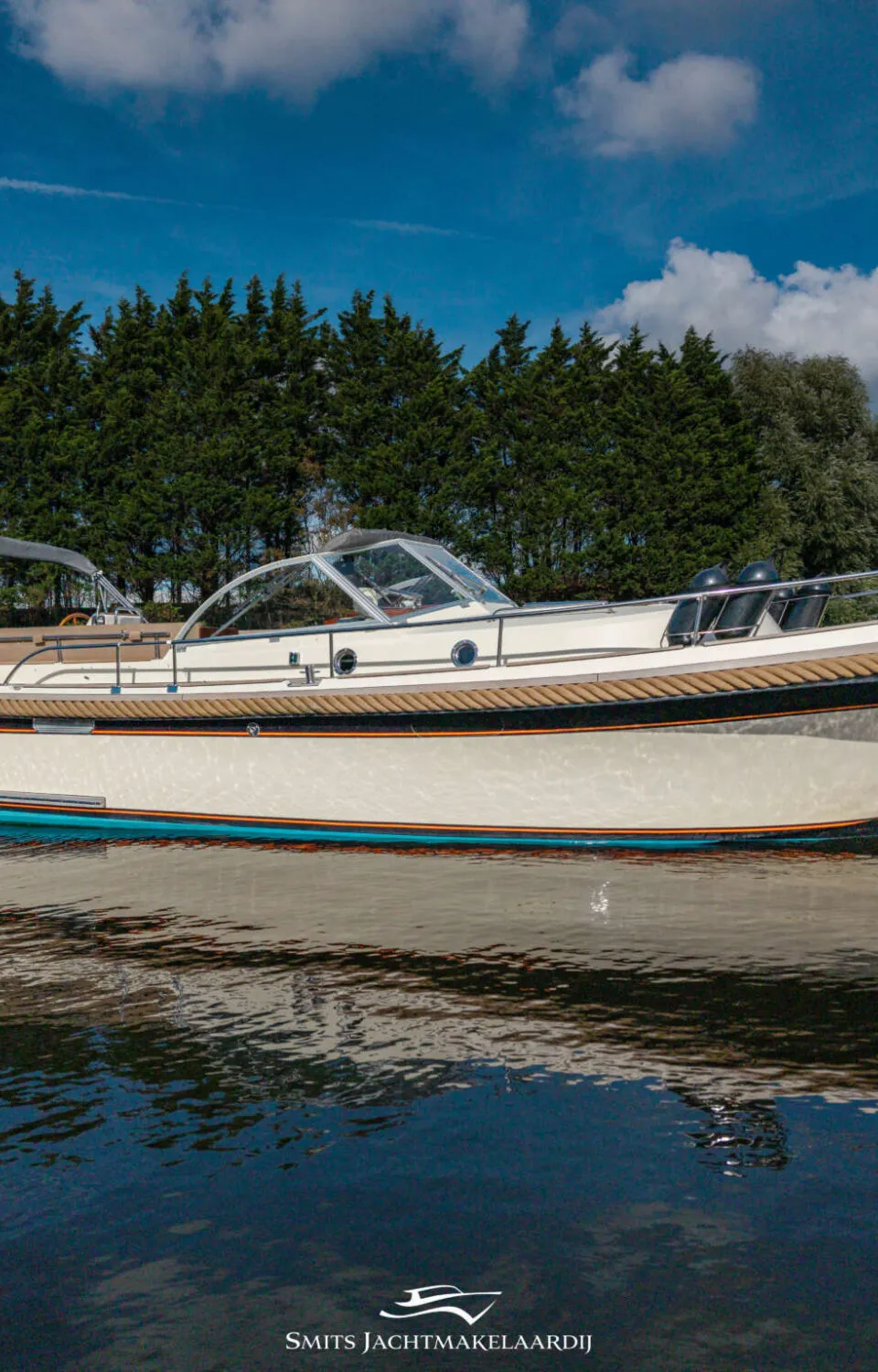 Interboat Intercruiser 29 (2009) – kajuitboot met lage doorvaarthoogte - Foto 1