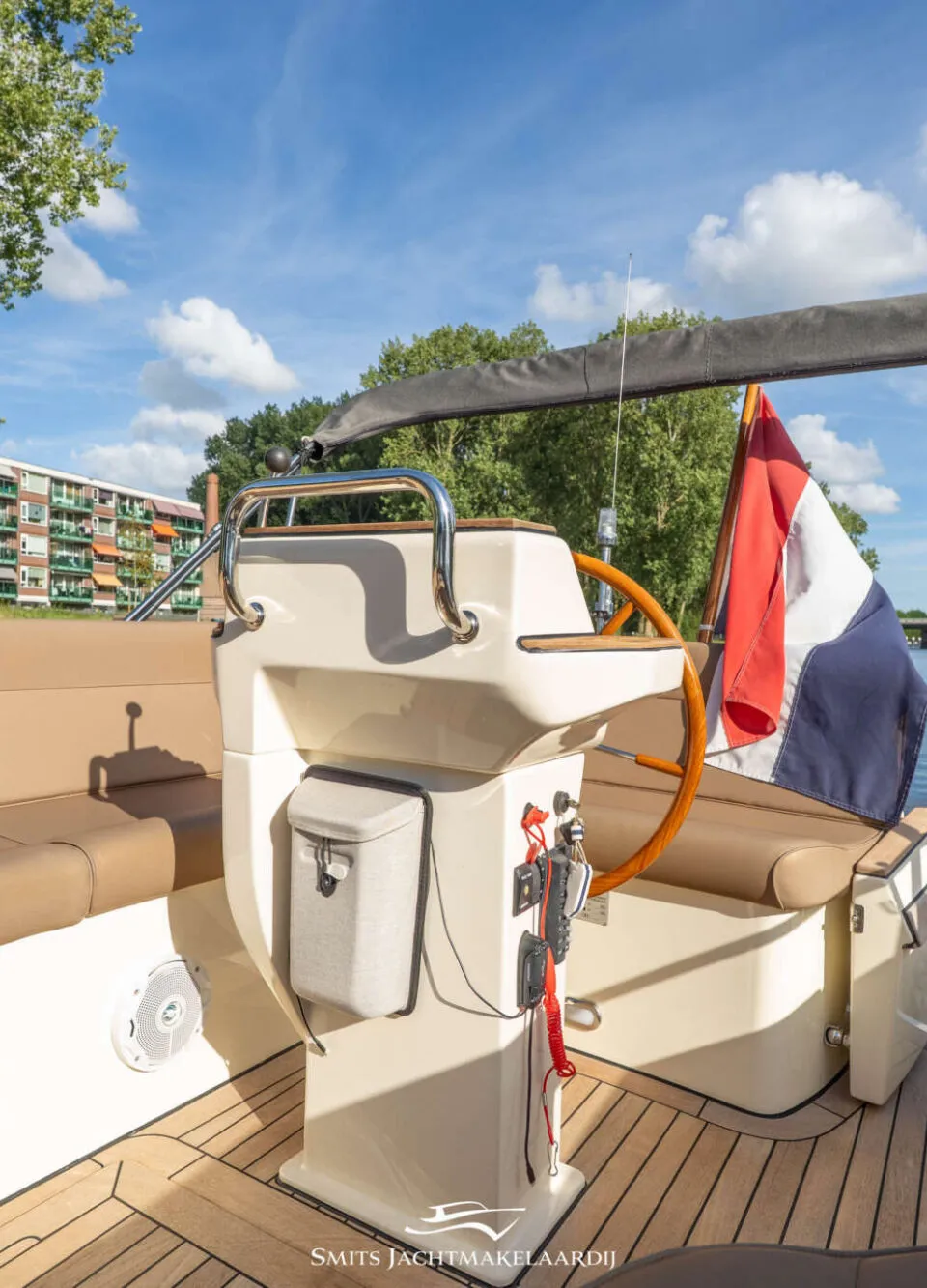 Interboat Intercruiser 29 (2009) – kajuitboot met lage doorvaarthoogte - Foto 3