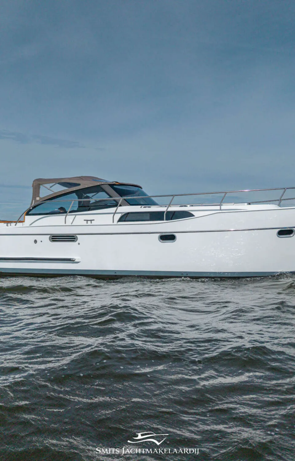 Crown Keyzer C107 Cabrio 2023 – kajuitboot met lage geluidsmotor - Foto 1