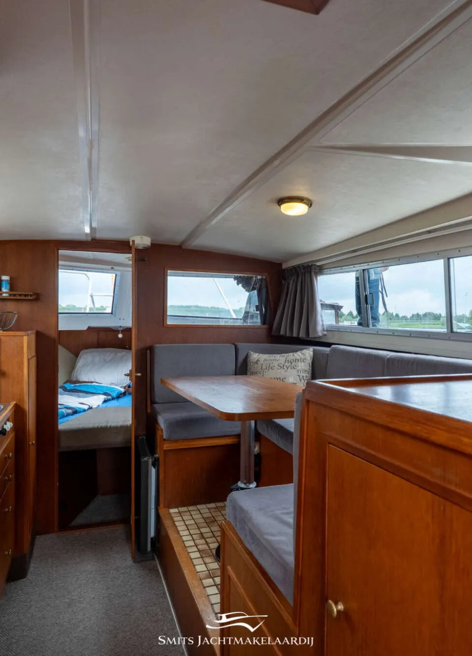 Polaris Manta 8.60 HT 1988 – Ruime Motorboot met Boegschroef - Foto 2
