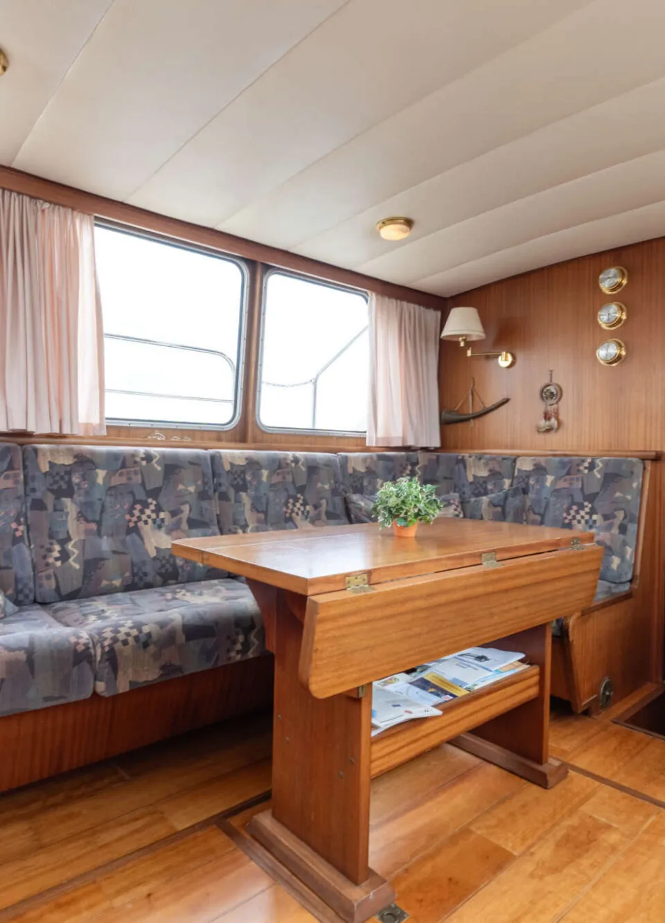 Valkkruiser 13.50 AK 1992 – ruime mahonie kajuitboot - Foto 3