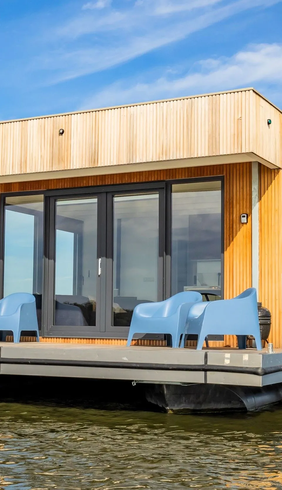 Surla Houseboat 15 2023 – Elektrisch varen met charterligplaats - Foto 1